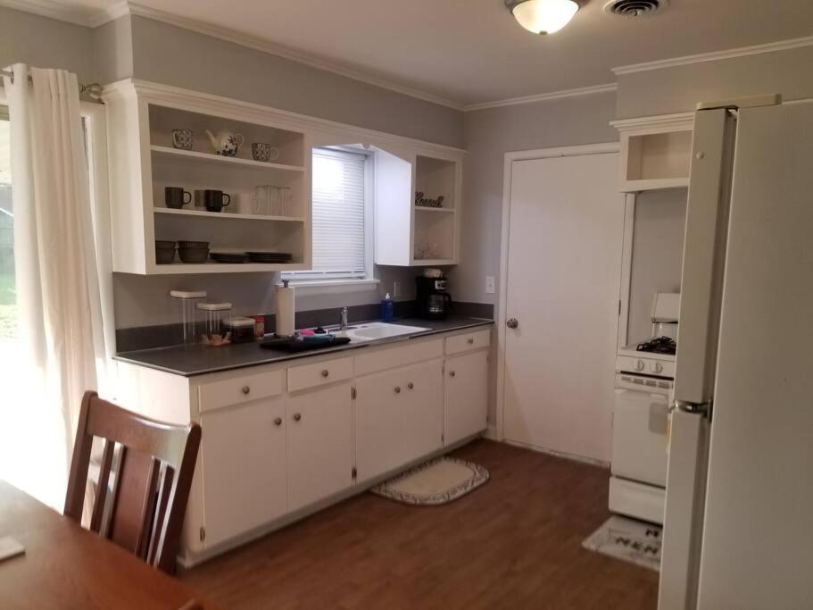 *New*Entire Home In Rose District*Dine*Shop*Fun Broken Arrow Exterior foto